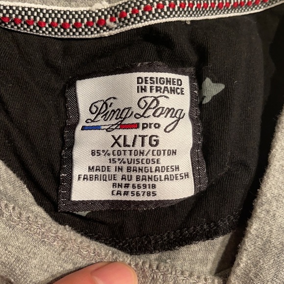 XL designer T-shirt with goldfish print. - Picture 2 of 3